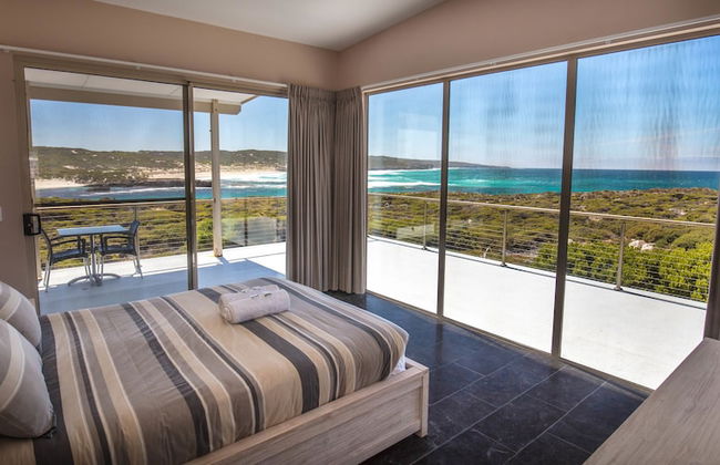 Hanson Bay Wildlife Sanctuary and Cabins - Photo 13