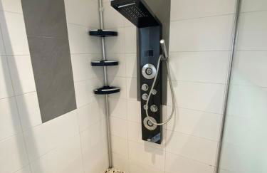 "La Bressolaise" Idéal familles, piscine, calme - Foto 16