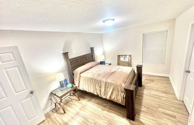 3 Bed Home 5 Mins to JAX Airport & Zoo - Foto 14