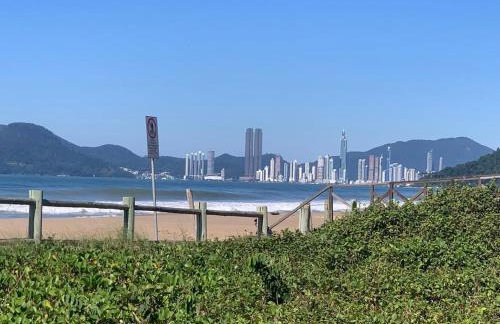 Apartamento completo Itajaí com 2 quartos em excelente bairro - Foto 18