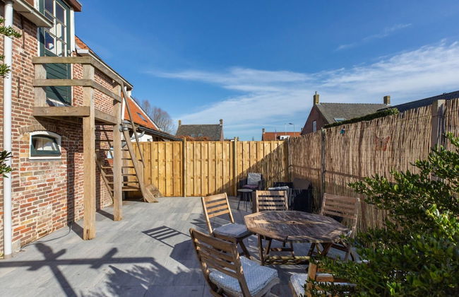 Welcoming Holiday Home With Garden - Photo 9