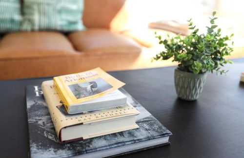 Lakeside Nest Dock on Lake Rayburn Sleeps 10 - Photo 17