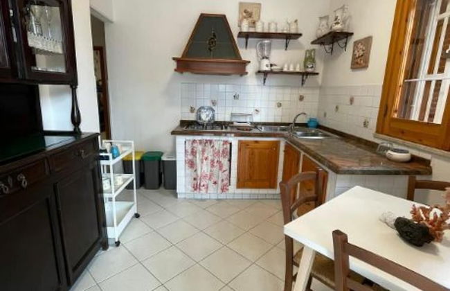 Trilocale In Villa Con Piscina - Clima E Wi-fi - Foto 8