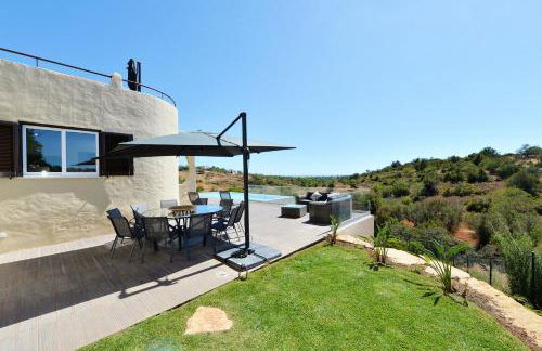 Tower Villa w Infinity Pool - Photo 15