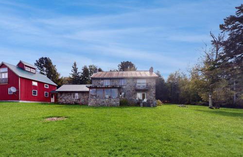 Stone House - Photo 21