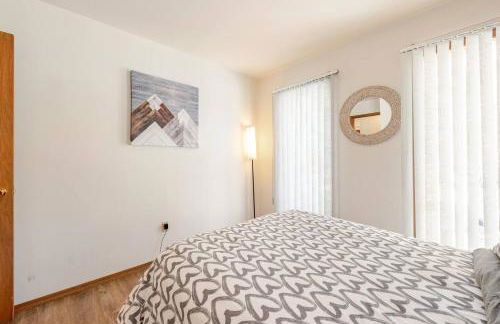 Cozy Cabin at Poconos With Hot Tub and Fire Pit - Foto 30