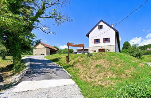 Awesome Home In Breznicki Hum - Foto 14