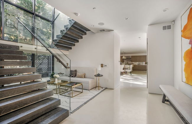 Laurel Canyon - Photo 57