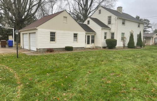 Cozy Apartment w Garage - Foto 1