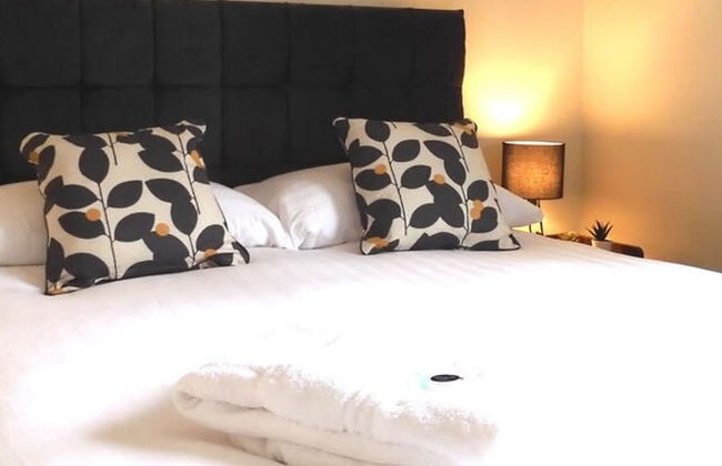 Lion House Chester - Very Near Zoo Ideal for Families - Photo 8