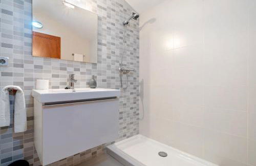 Hauzify I Apartament Ponent - Photo 19