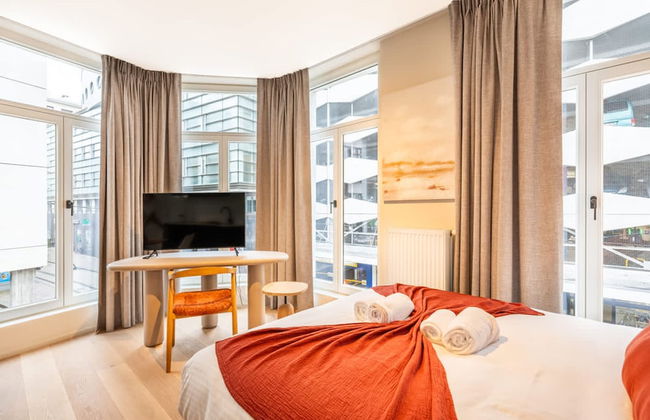 Trendy Modern Corner Studio With a View of Ghent - Foto 2