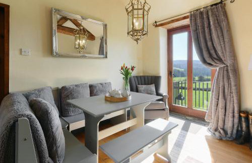 Priesthill HotTub Pool Dog Friendly PeakDistrict - Photo 26