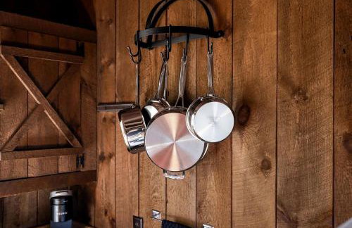 Vibrant Woodland Cabin Sanctuary near Great Cacapon River in West Virginia - Foto 21