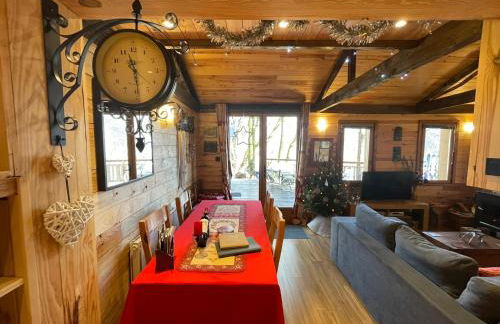Chalet Le Doux Si, Large Self-Contained Apartment, 2km from Doucy-Combelouvière and close to Valmorel - Foto 6