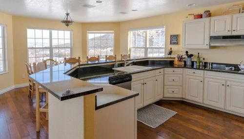 Lone Eagle Haven home - Photo 2