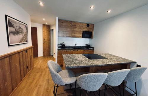 LOUBATIERE, Superbe Appartement rénové au Coeur de la Station - Foto 10