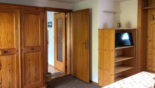 Ferienwohnungen "Zum Bauern" - Foto 4, wardrobe