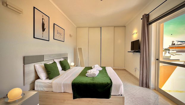 Albufeira Marina SOL With Pool by Homing - Foto 5, Habitación