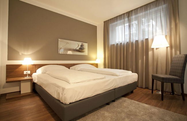 Hidalgo Suites & Restaurant - Photo 3