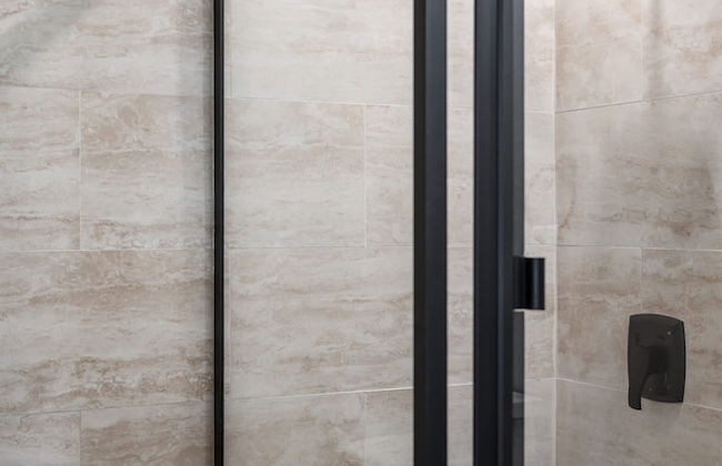 Luxury Modern Retreat w Spacious Yard Premium Comfort - Foto 48