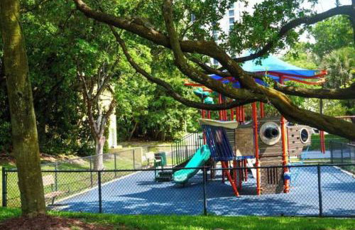 Comforts of Home in Updated Condo by the Beach - Foto 13