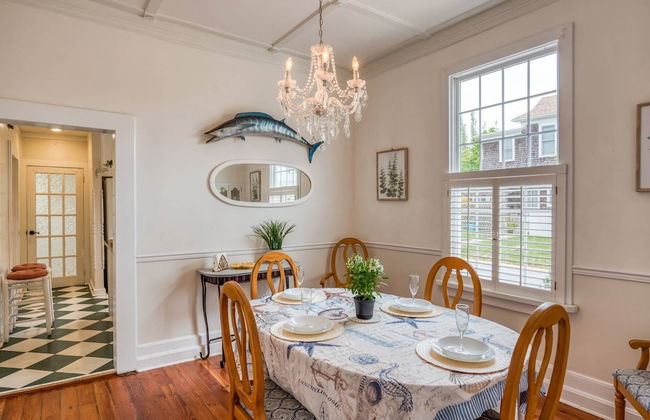 Little Yellow Cottage on Water Street - Foto 20