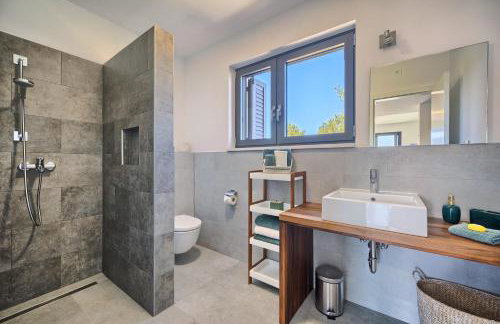 Villa Ming - pool, sea-view and peace - Photo 27