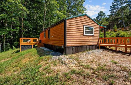 The Heartwood Hideaway-Charming Cabin Getaway-Trails, Creek, and Starry Nights - Foto 19