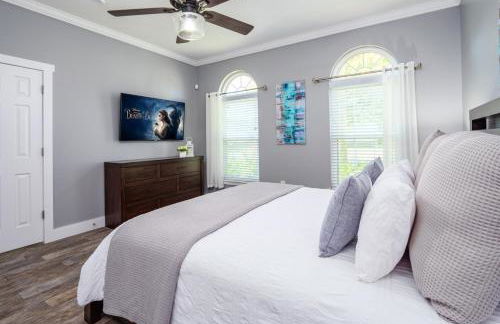 Phenomenal 7BR 4 Master Suites Southeast Pool Hot Tub Gas BBQ 2 Miles to Disney - Foto 16