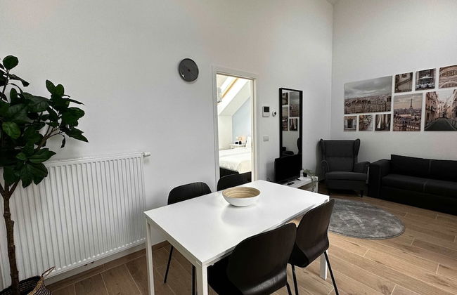 Luxury 1BR Near Fashion District by Oneluxstay - Foto 3