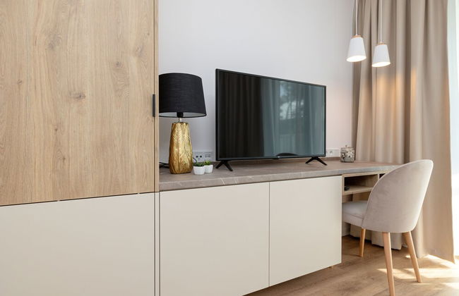 Jantaris Apartments by Renters - Photo 60