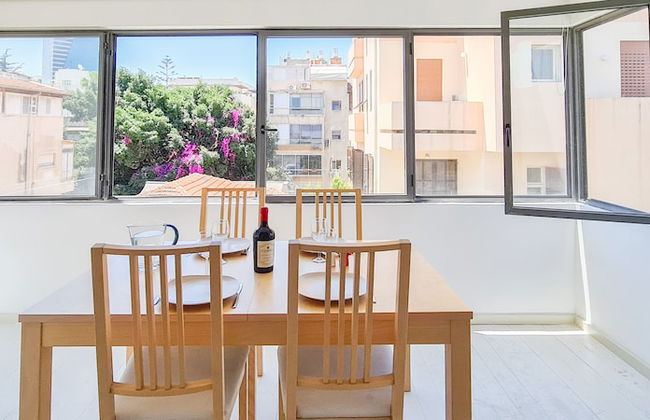 Modern Apt Rothschild Very Central TL7 - Photo 7