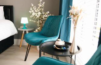 Milton Keynes new 5-Bedrooms 14guests Contractor family holiday Free Parking - Foto 9