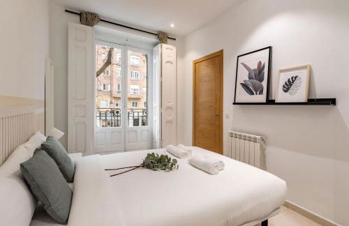 Madrid Embajadores II - Apartamento de 4 dormitorios con Balcón - Foto 2