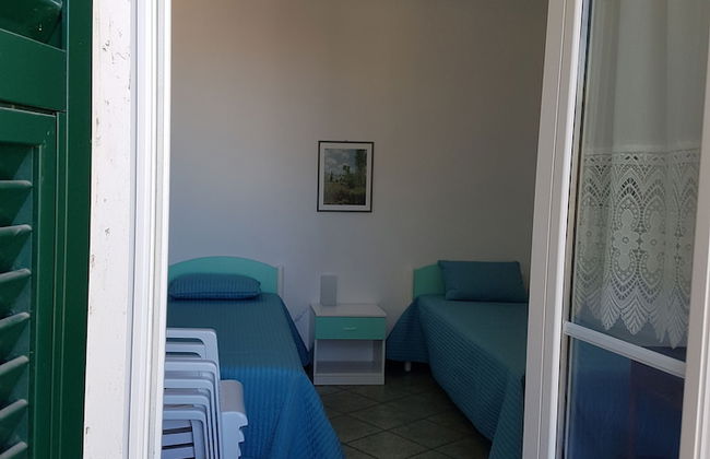 Beach House - Photo 2