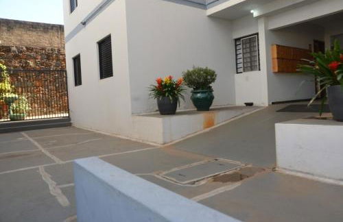 Apto 2 dormitórios 1 banheiro 1 vaga descoberta - Foto 7