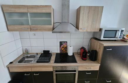 Top Central Stay - Cozy Bedroom & Kitchen in the Heart of the City and Hauptbahnhof - Foto 11