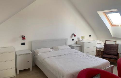 DISNEY & PARIS family Villa sleeps 10 persons with Private Garden & Terrace 4 bedrooms, 3 bathrooms FIBER Wifi Netflix & free Parking - Foto 5