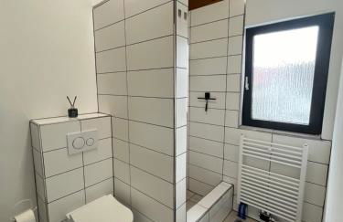 Stilvolle Wohnung mit Terasse und Garten - Foto 7