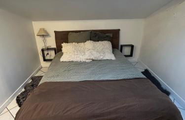 Petite maison dans village animé - Foto 5