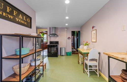 Historic & Spacious 3 Bedroom Family Gem on Peaceful Street - Foto 15