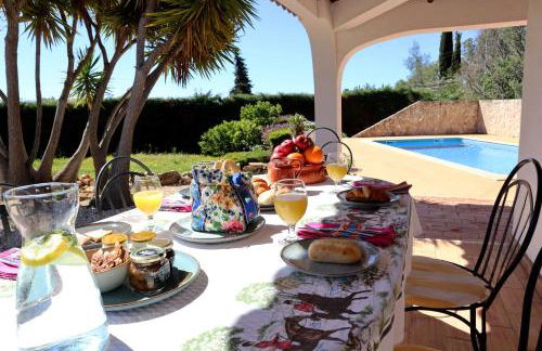 Villa Laranjal - Photo 1