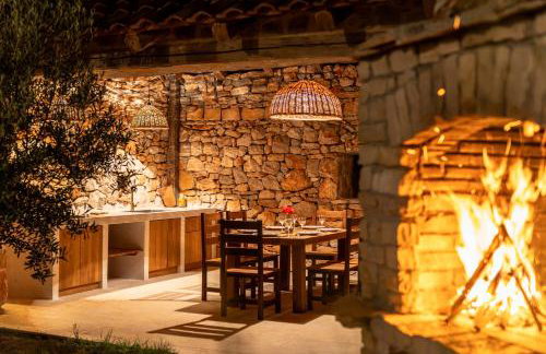 Villa Šjora - ''Autentic Dalmatian Stone Villa with Private Garden & BBQ'' - Foto 2