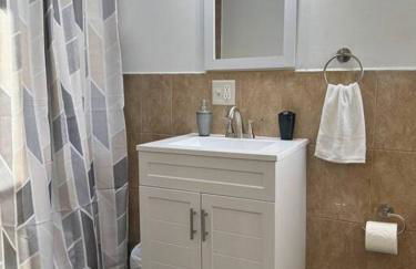 For NYC visitors 9min to NYC train-15min to EWR - Foto 7