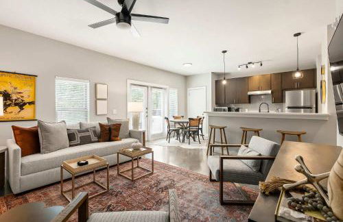 South Lamar Retreat - Sauna, Plunge & Pickleball - Foto 1