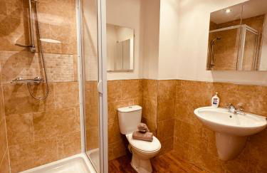 Spanish City View 2, Luxury Sea Front Apartment Free Onsite Parking - Foto 11