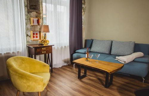 Charmanter Altbau zwischen Altstadt und Klinikum mit Parkplatz - Foto 42