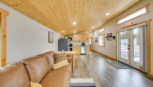 1 Mi to Waterfront Trails, Troy Home with Hot Tub! - Foto 5