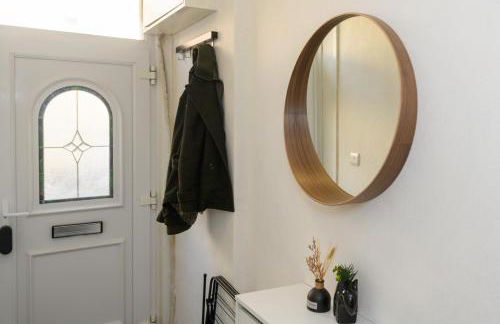 Asher Suite - Cozy 2BR Home with Parking & WIFI - Foto 58